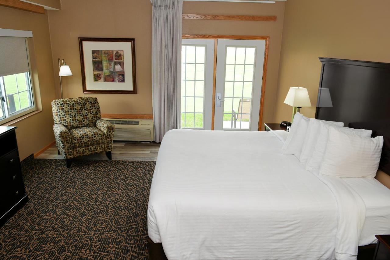 Cobblestone Inn & Suites - Denison | Majestic Hills Εξωτερικό φωτογραφία