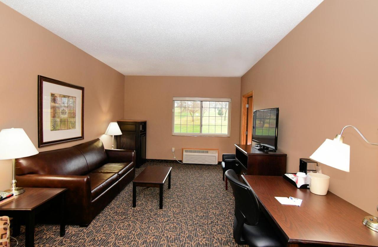 Cobblestone Inn & Suites - Denison | Majestic Hills Εξωτερικό φωτογραφία