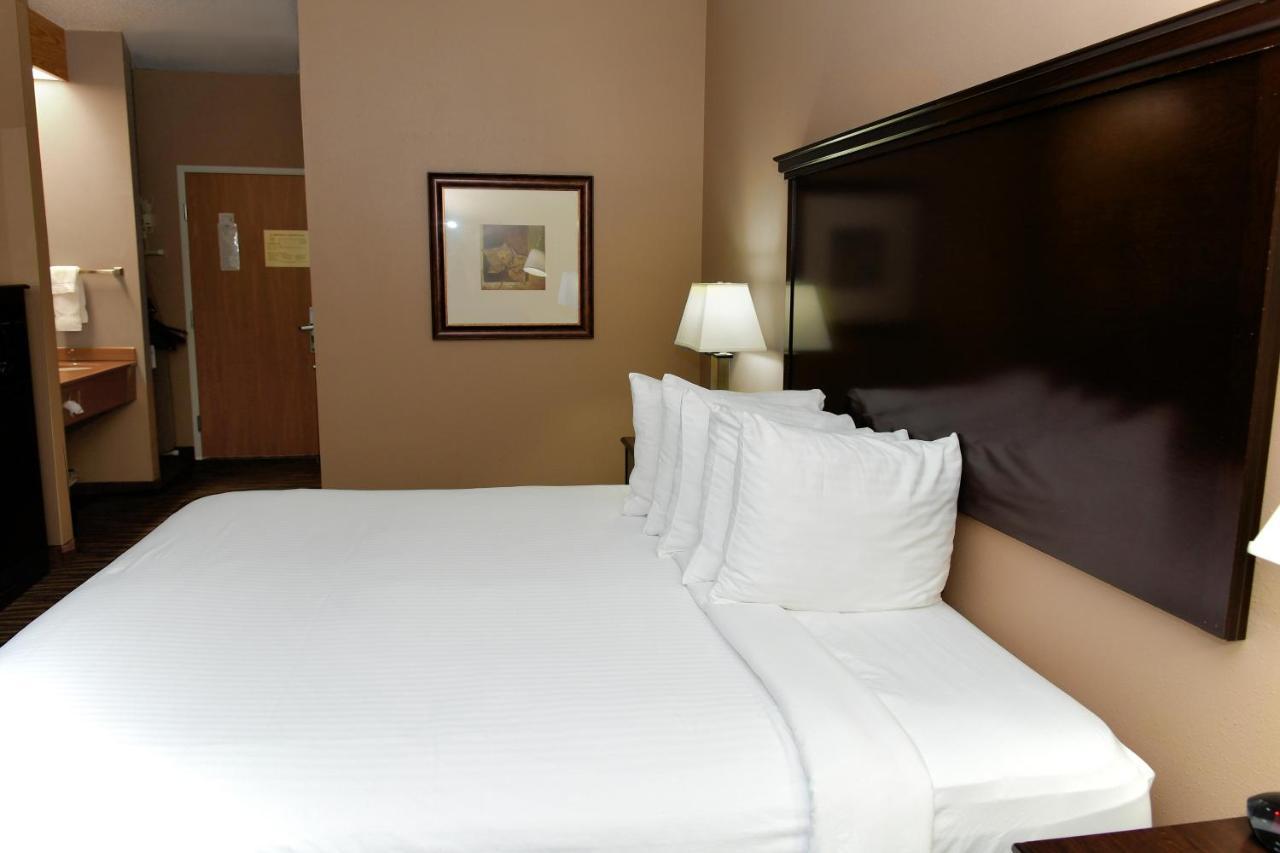 Cobblestone Inn & Suites - Denison | Majestic Hills Εξωτερικό φωτογραφία