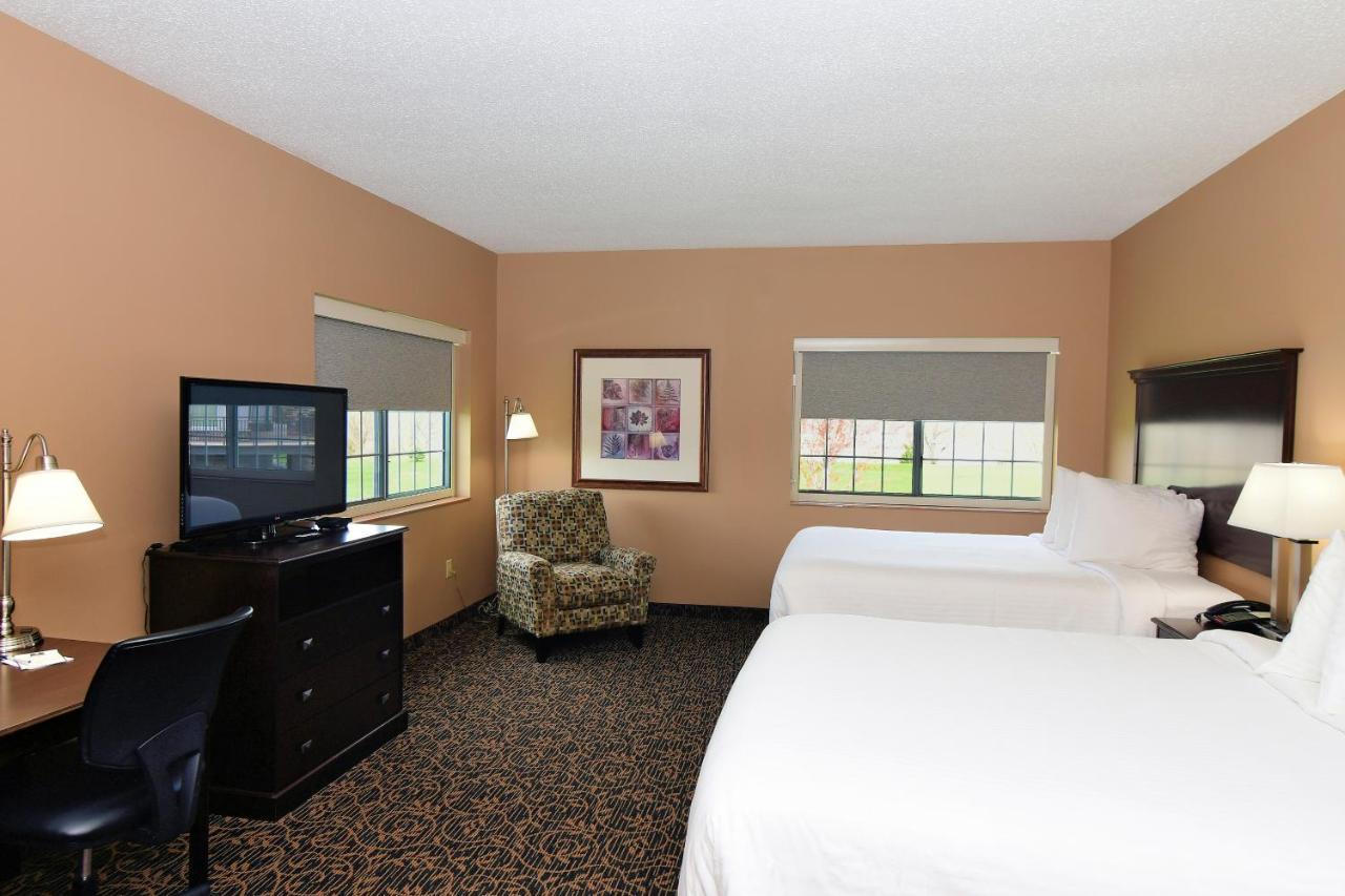 Cobblestone Inn & Suites - Denison | Majestic Hills Εξωτερικό φωτογραφία