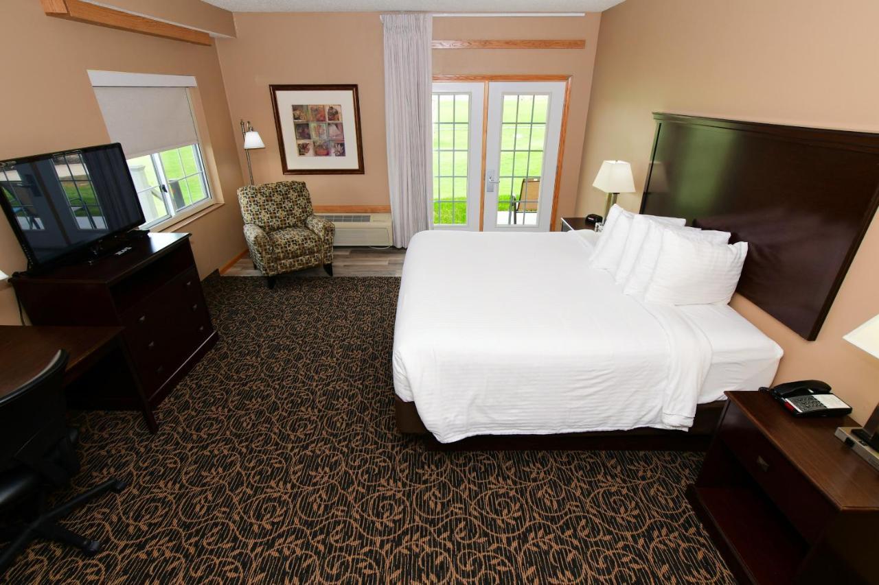 Cobblestone Inn & Suites - Denison | Majestic Hills Εξωτερικό φωτογραφία