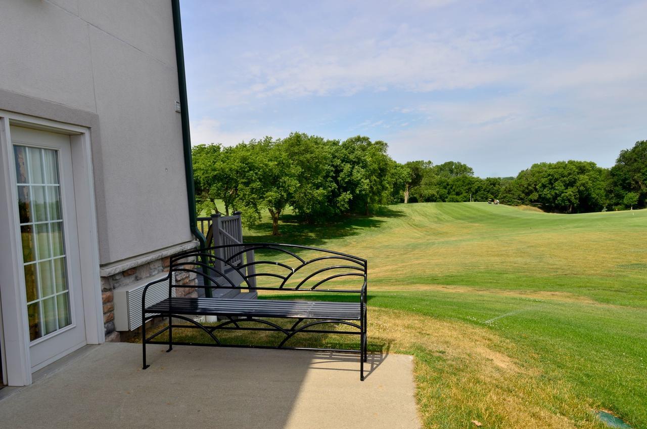 Cobblestone Inn & Suites - Denison | Majestic Hills Εξωτερικό φωτογραφία